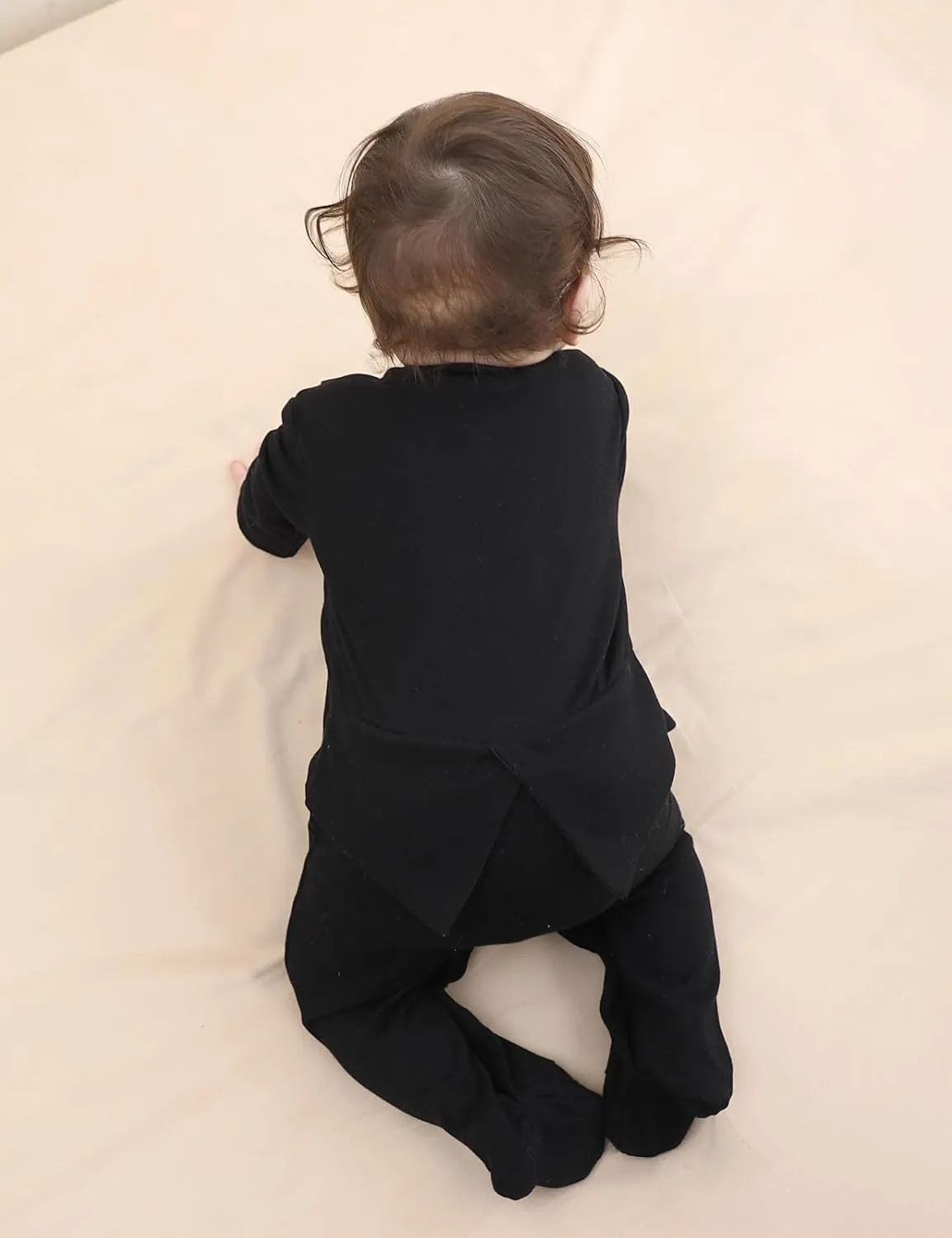 A&J DESIGN Baby Boy Tuxedo Gentleman Footie One-piece Romper with Bow Tie Newborn-9 Months