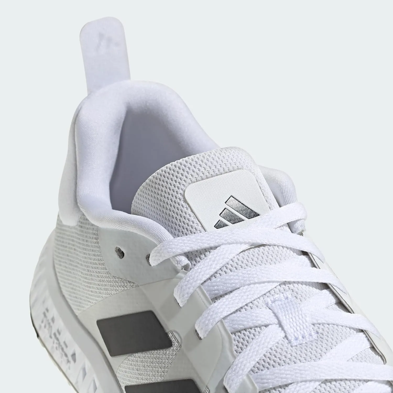 adidas Unisex-Adult Everyset Training Sneaker