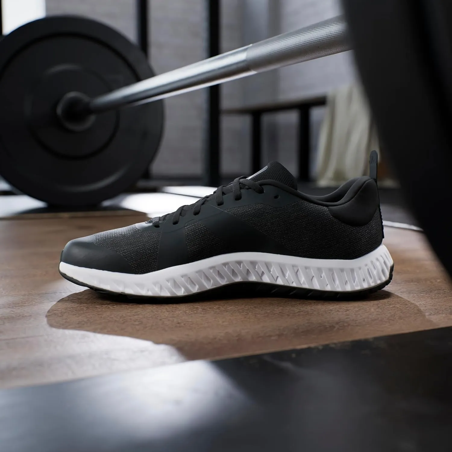 adidas Unisex-Adult Everyset Training Sneaker