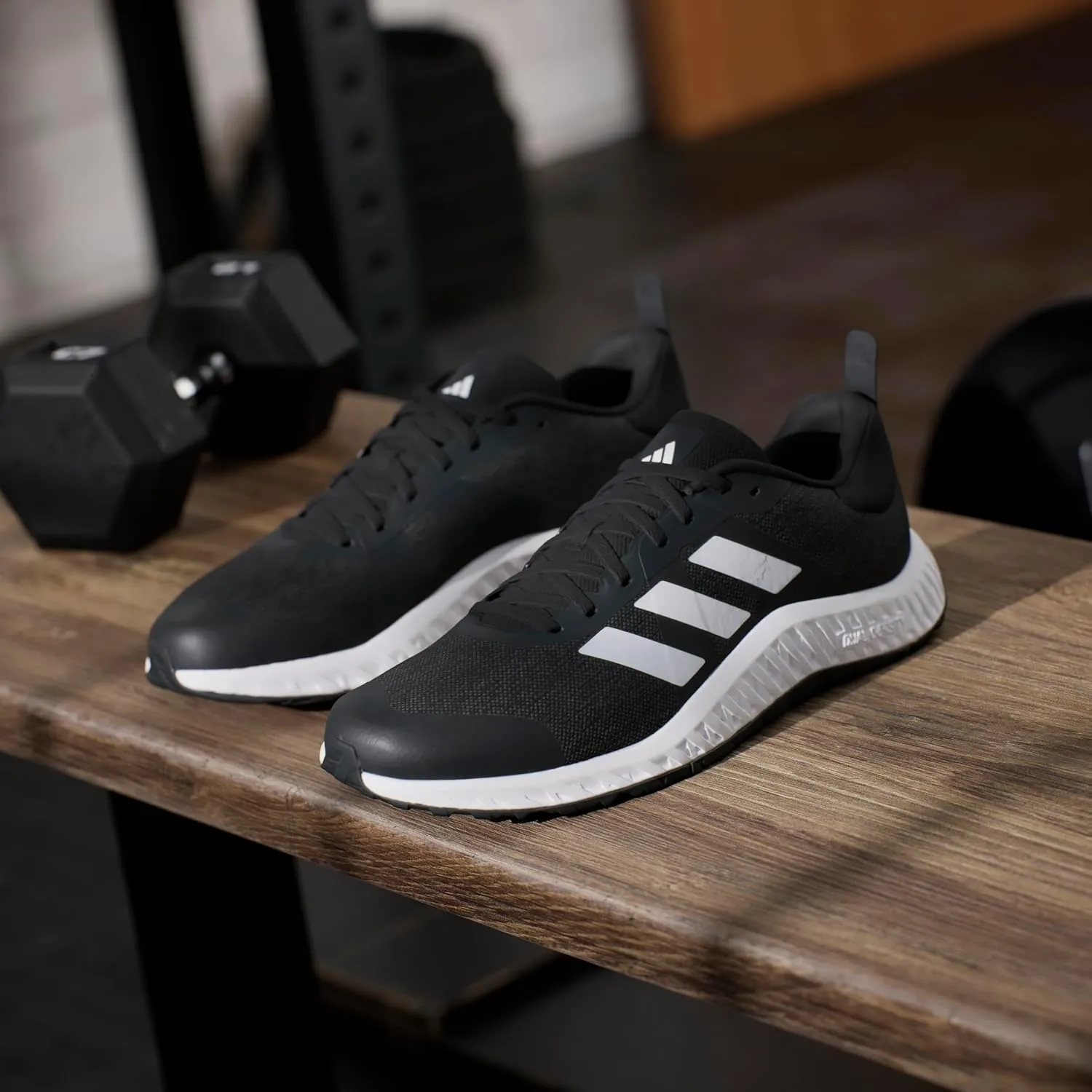 adidas Unisex-Adult Everyset Training Sneaker