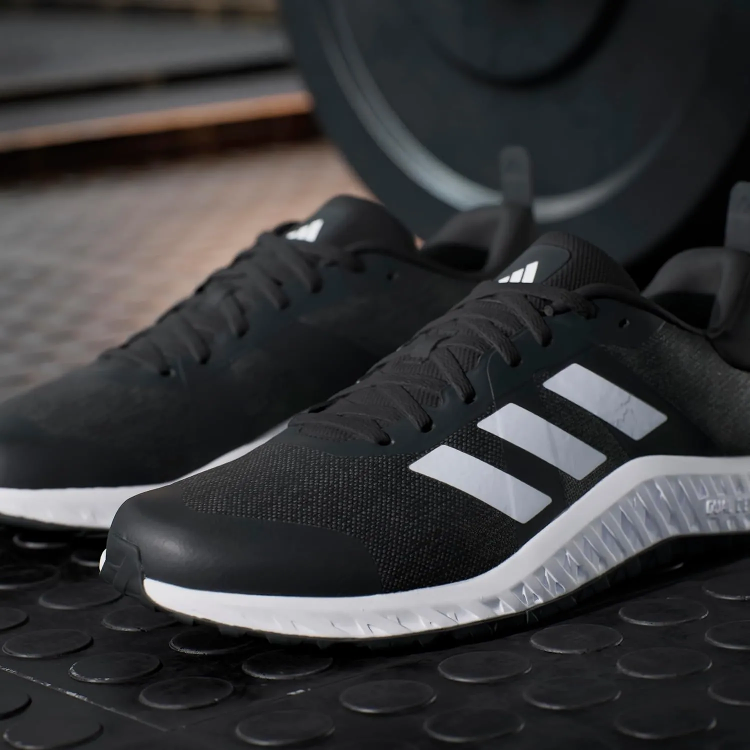adidas Unisex-Adult Everyset Training Sneaker