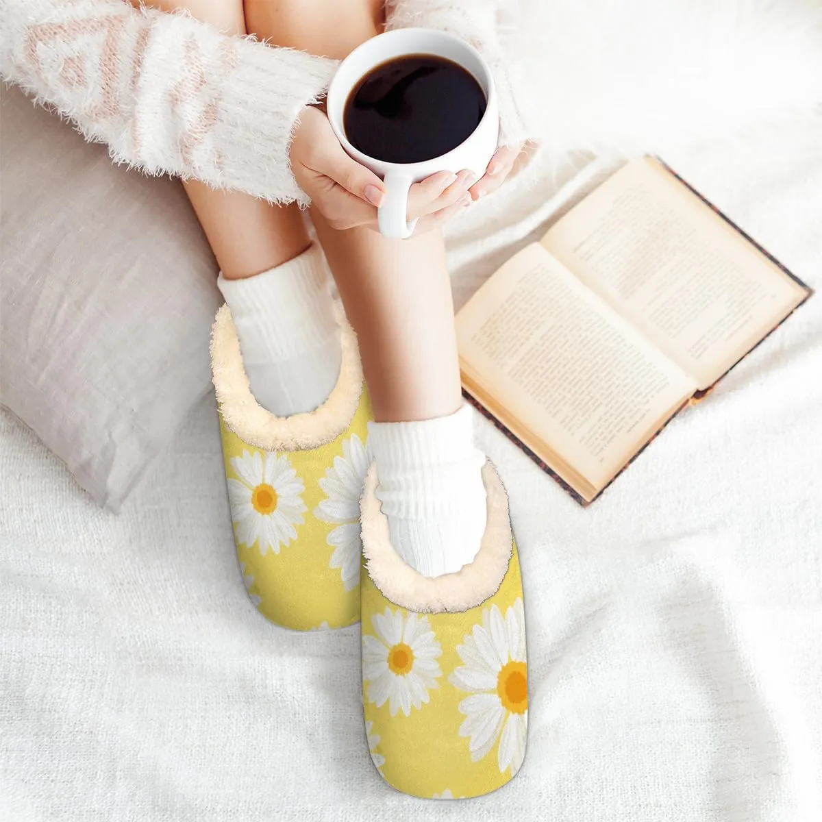 Geometric Cactus Floral Slippers for Women， Soft Cozy Warm Fuzzy Memory Foam House Slippers， Non Slip Closed Back Winter Comfy Plush Ladies House Shoes for Indoor Bedroom