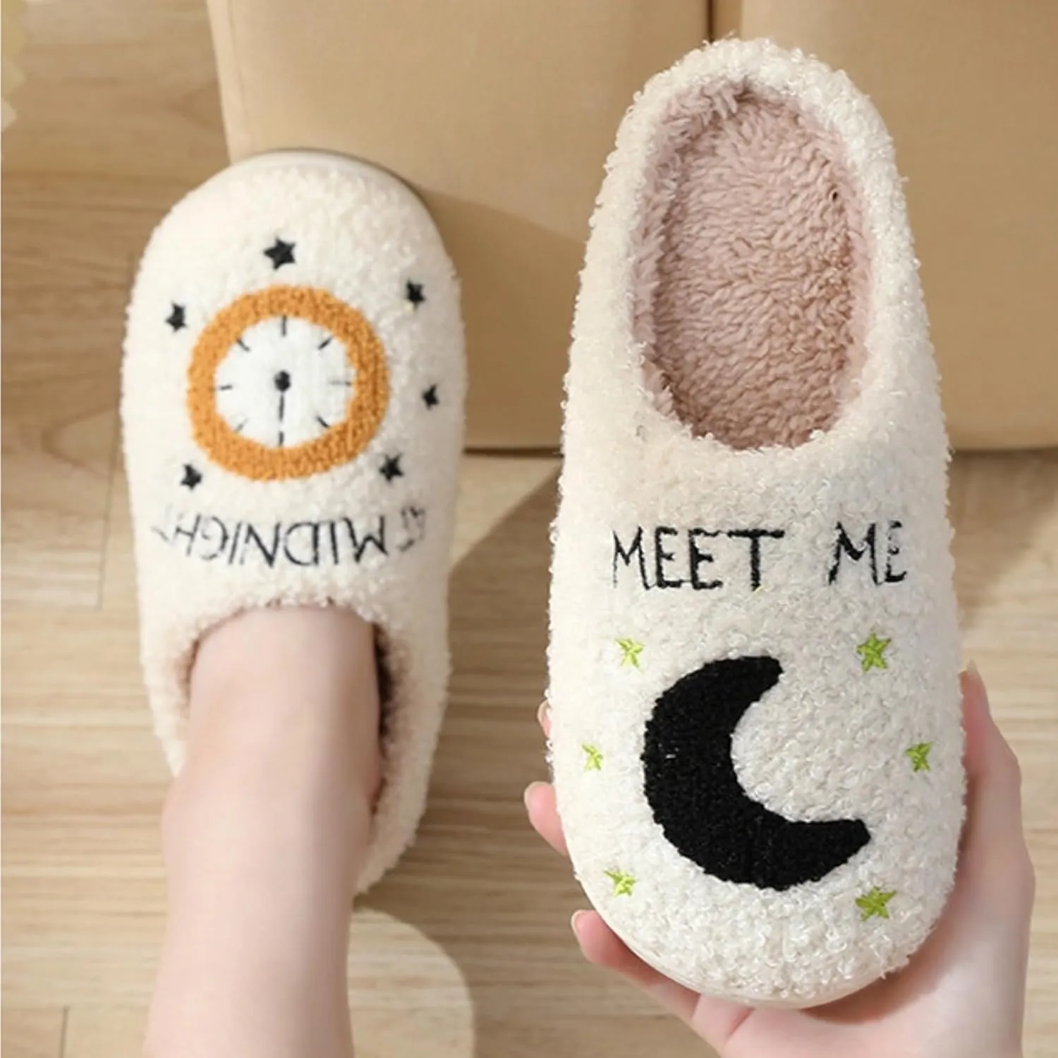 Home Slippers Winter Warm Plush Slippers Comfy Slippers for Women Men Indoor House Fluffy Couple Slippers Soft Cozy Non-Slip Sole Shoes Bedroom Slippers Fuzzy Moon Slippers