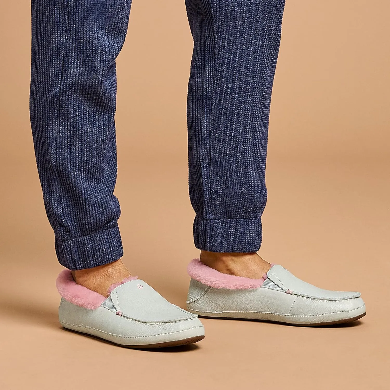 OLUKAI Ku'una Slipper, Women's Slip-On Shoes, Genuine Shearling & Premium Nubuck Leather, Drop-in Heel Design, Cozy & Ultra-Soft Comfort Fit