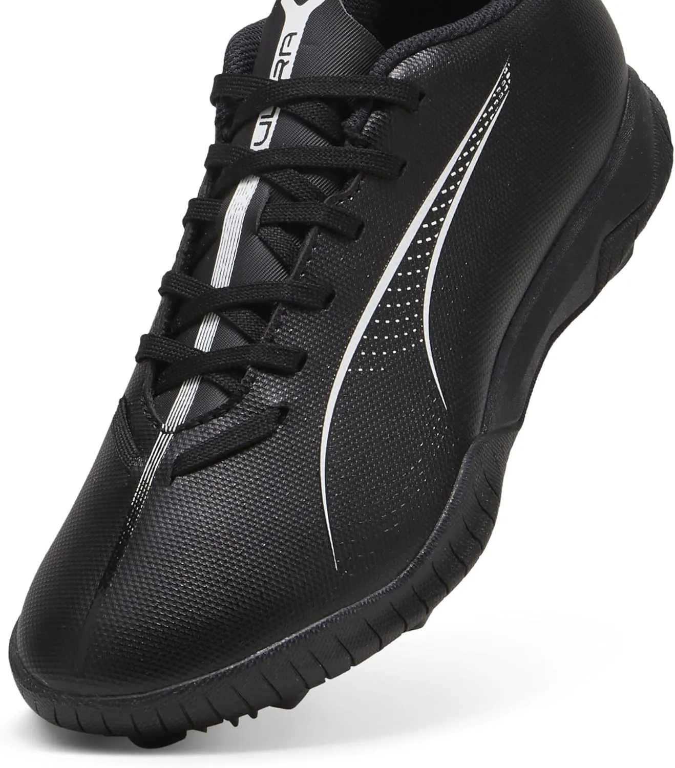 PUMA Unisex-Child Ultra Play Turf Training (Little Big Kid) Sneaker