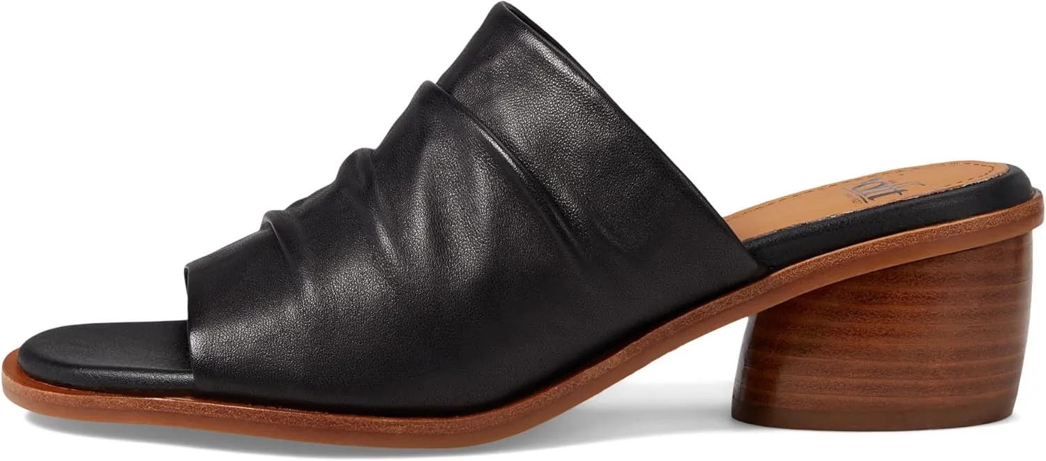 Sofft Chrissie - Heels for Women - Supple Ruched Leather Upper - Round Open Toe - Rounded Stacked Heel